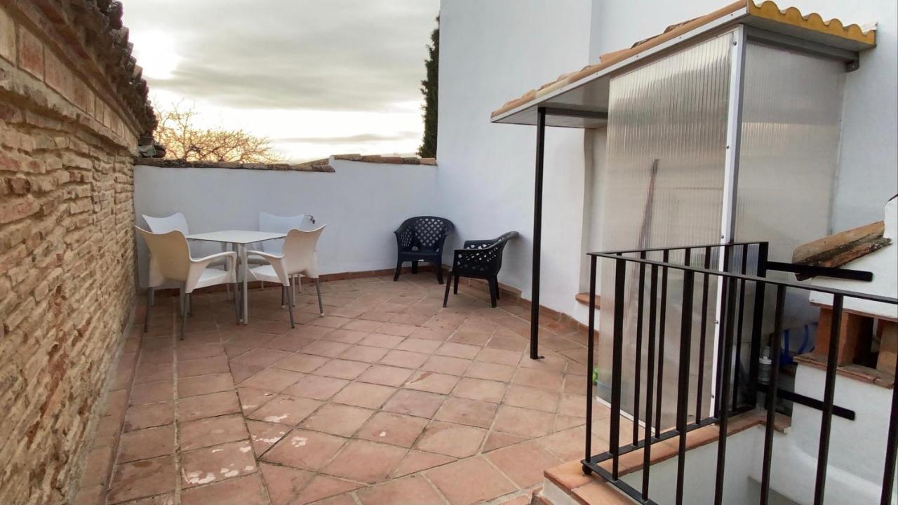 Apartamentos Puerta Del Tajo รอนดา ภายนอก รูปภาพ