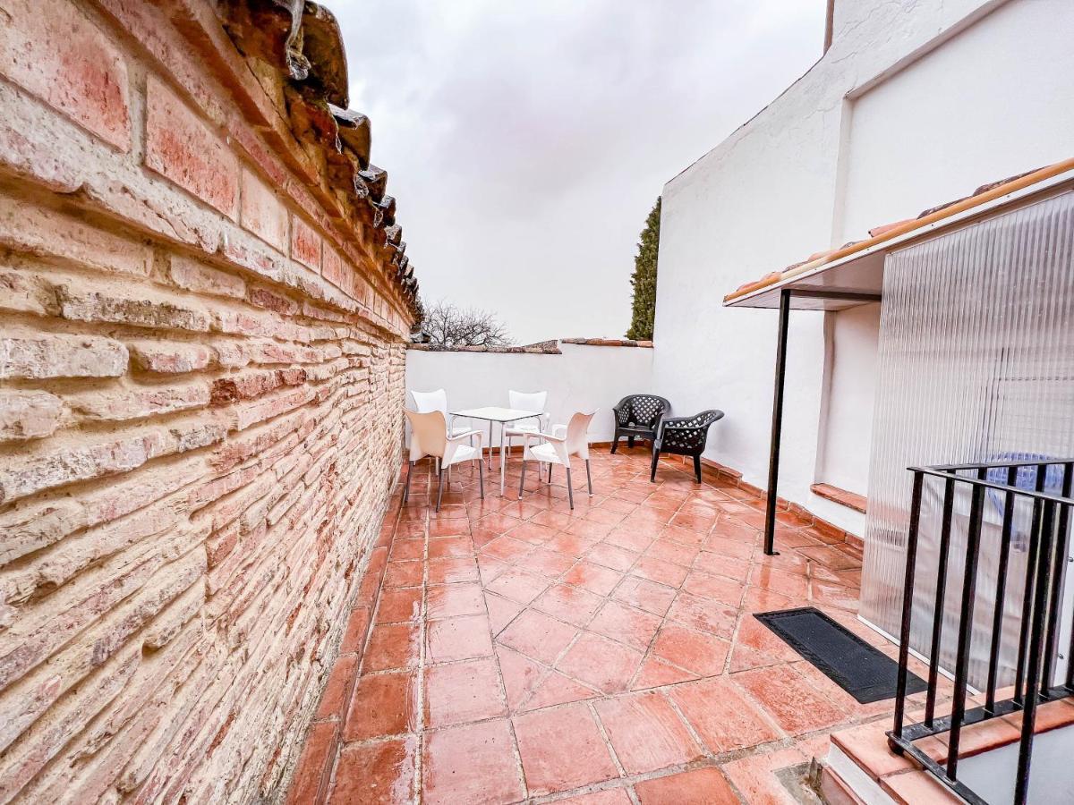 Apartamentos Puerta Del Tajo รอนดา ภายนอก รูปภาพ
